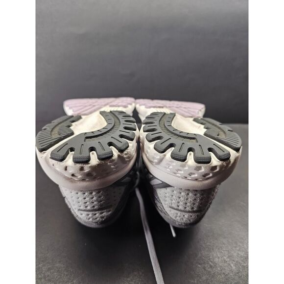 Brooks Women 9 Comfy footwear - Picture 10 of 12